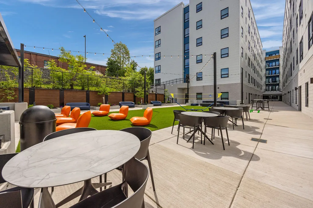 outdoor area of apartments near syracuse university